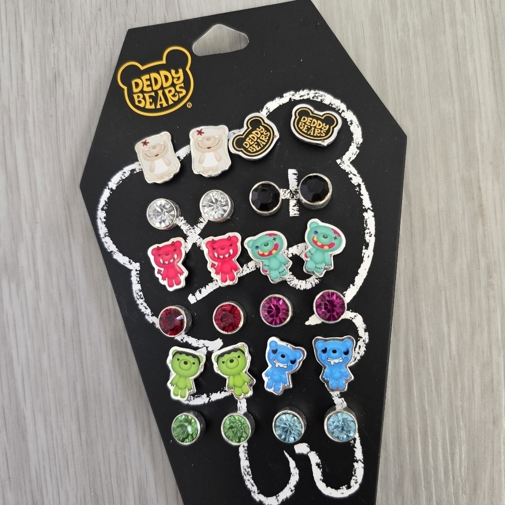 NWT Deddy Bears Earring Set – 12 Pairs